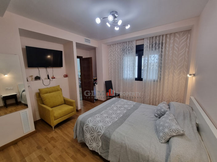 Image No.25-3 Bed Apartment for sale