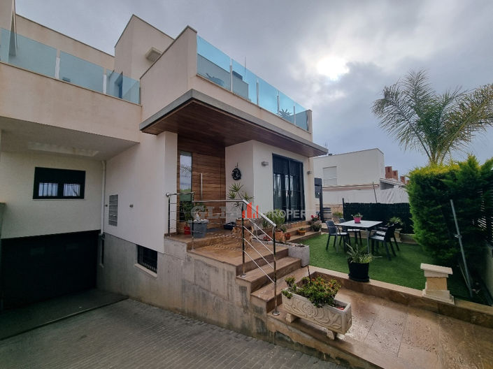 Image No.3-3 Bed Apartment for sale