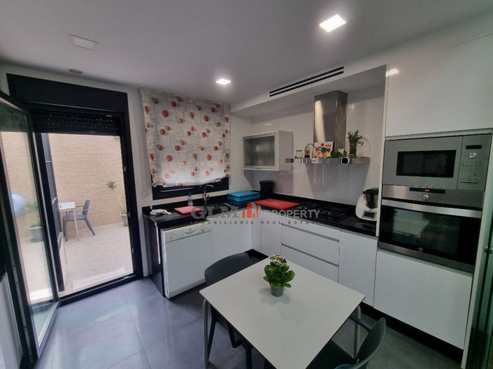 Image No.33-3 Bed Apartment for sale