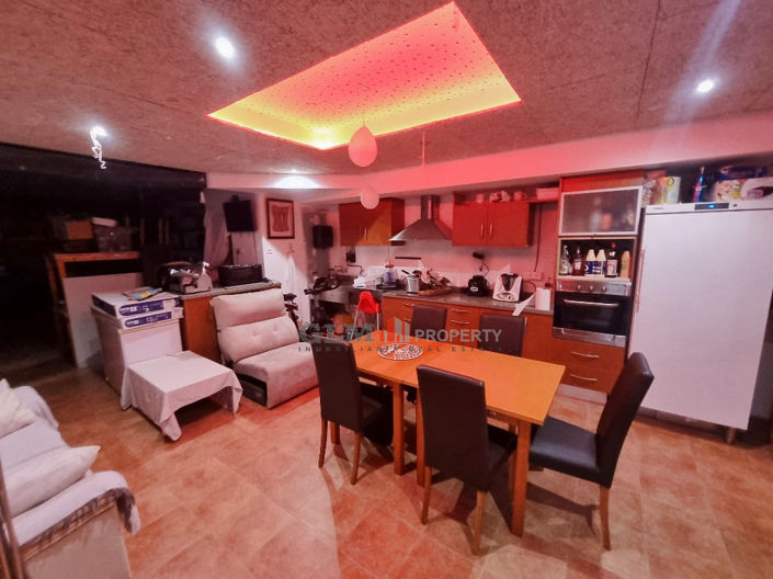 Image No.38-3 Bed Apartment for sale