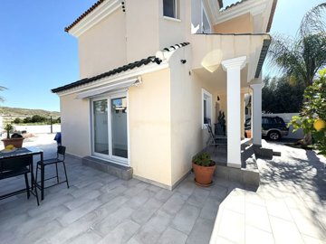detachedvillawithpoolforsalealtaonagolfmurcia