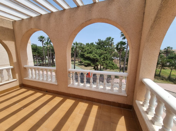 Image No.18-3 Bed Apartment for sale