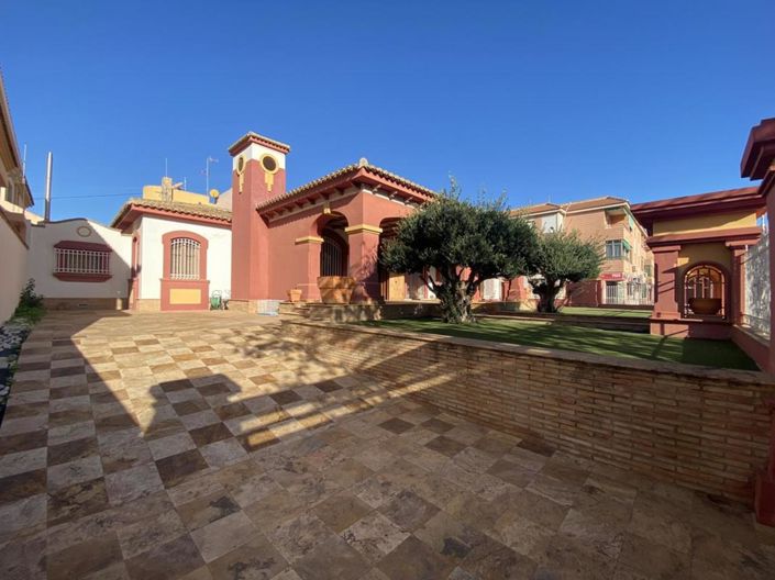 Image No.8-4 Bed Villa for sale