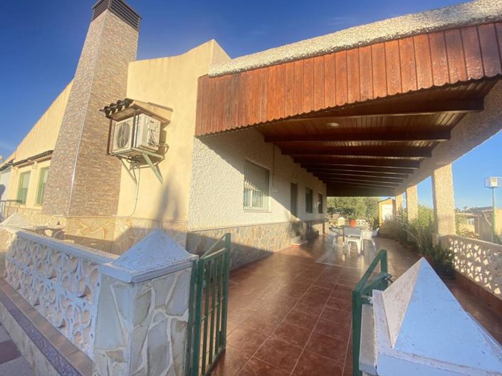 Image No.24-4 Bed Villa for sale