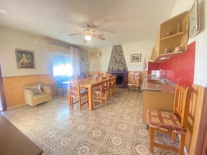 Image No.28-4 Bed Villa for sale