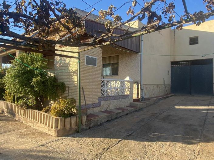 Image No.39-4 Bed Villa for sale