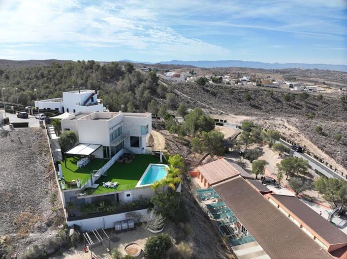 Image No.31-4 Bed Villa for sale