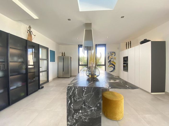 Image No.27-4 Bed Villa for sale