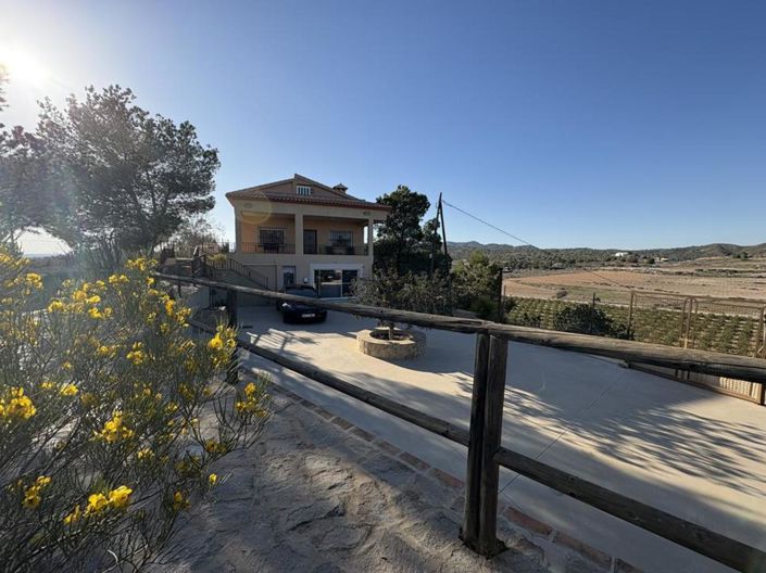 Image No.17-4 Bed Villa for sale