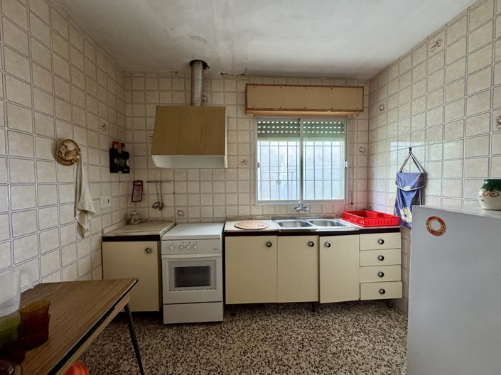 Image No.12-3 Bed Country House for sale