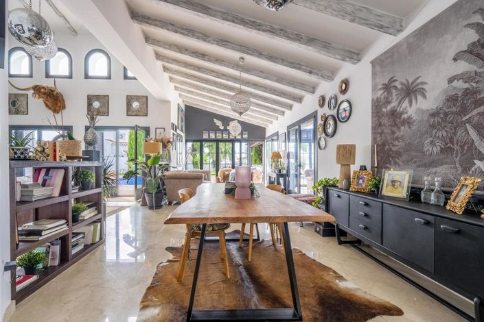 Image No.26-5 Bed Villa for sale