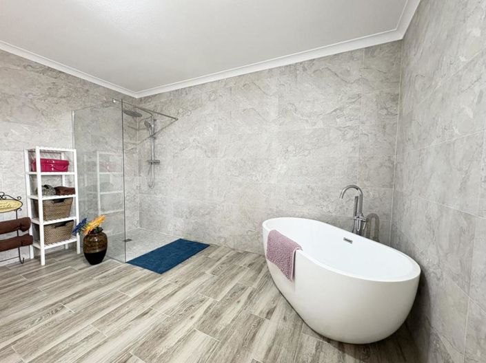 Image No.33-4 Bed Finca for sale