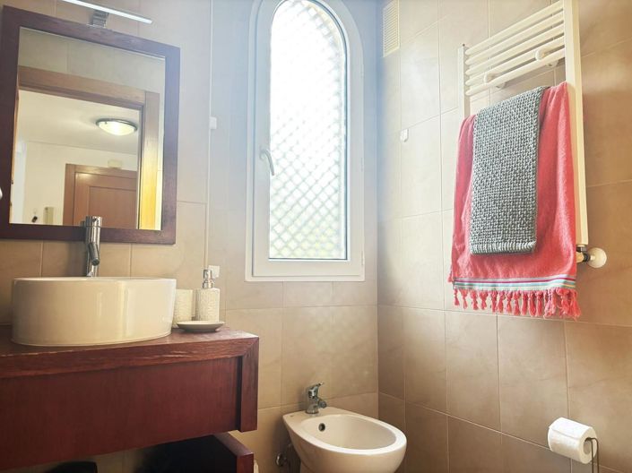 Image No.19-2 Bed Apartment for sale