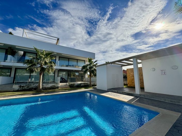 Image No.1-3 Bed Apartment for sale