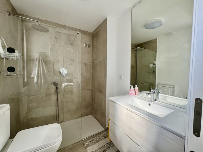 Image No.10-3 Bed Apartment for sale