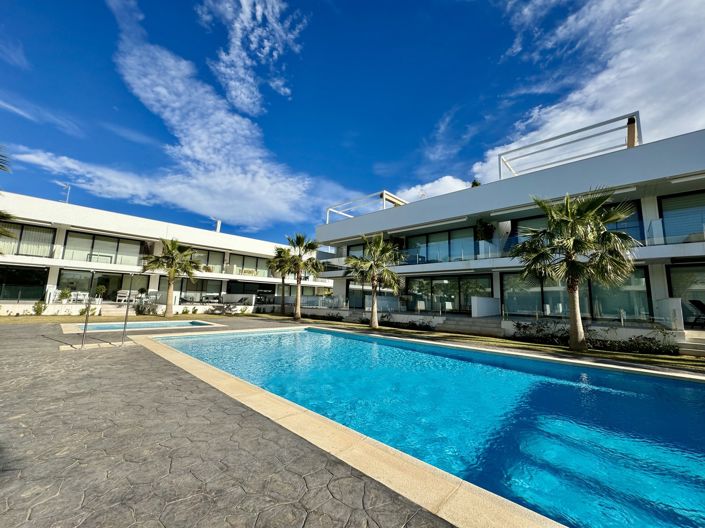 Image No.18-3 Bed Apartment for sale