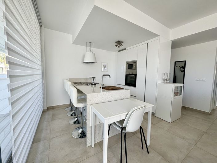 Image No.6-3 Bed Apartment for sale