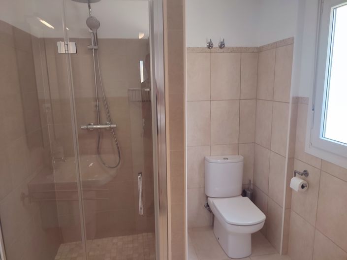 Image No.32-2 Bed Apartment for sale