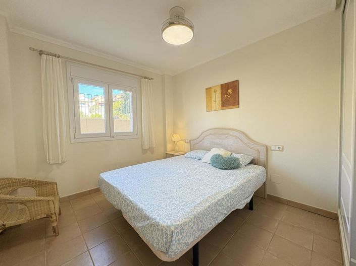 Image No.20-2 Bed Apartment for sale