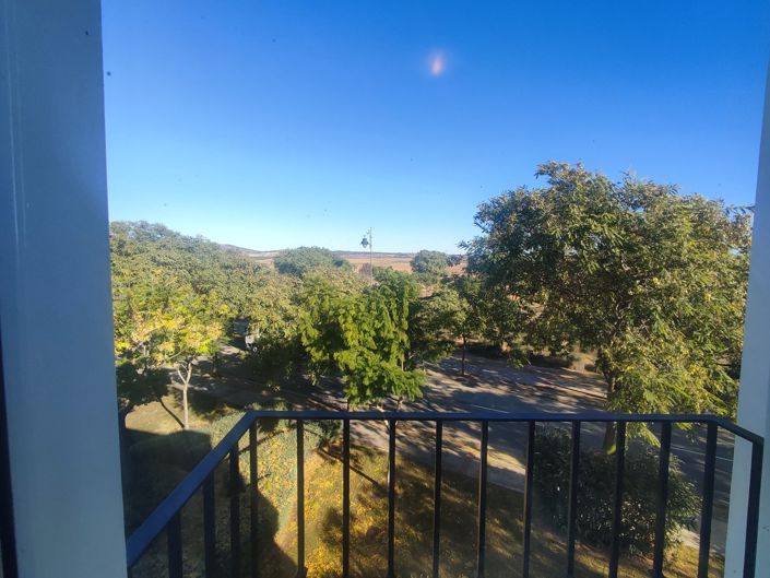 Image No.26-2 Bed Apartment for sale