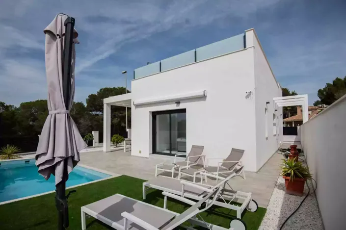 Image No.1-3 Bed Villa for sale