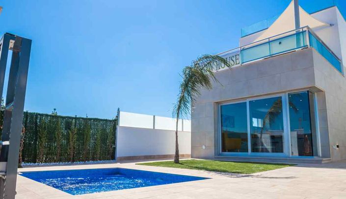 Image No.1-Villa de 3 chambres à vendre à Alicante