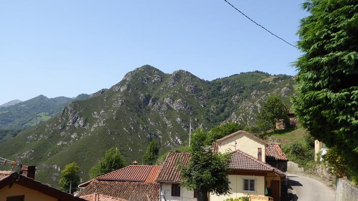 Image No.12-5 Bed Country Property for sale