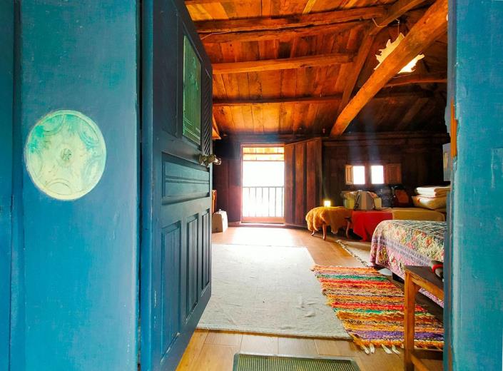 Image No.56-5 Bed Country Property for sale