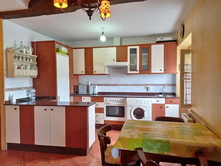 Image No.6-4 Bed Village House for sale