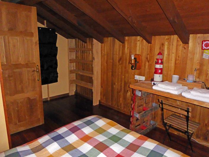 Image No.14-8 Bed Apartment for sale