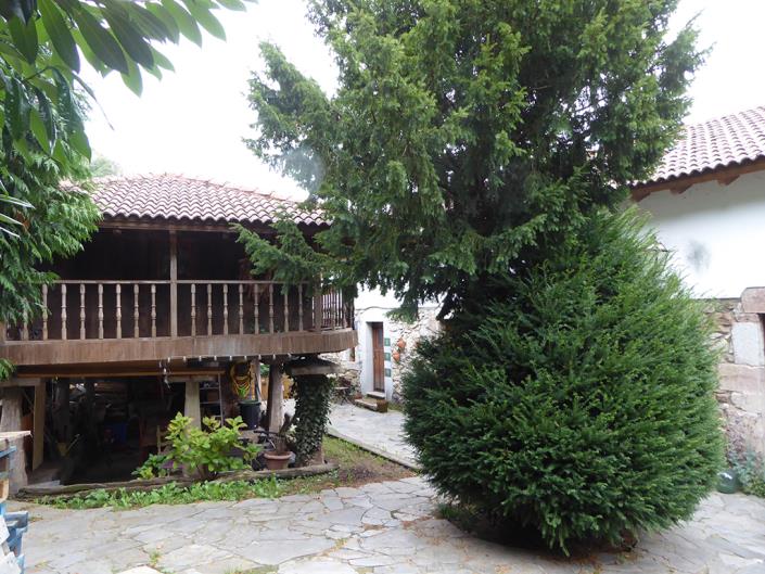 Image No.15-8 Bed Apartment for sale