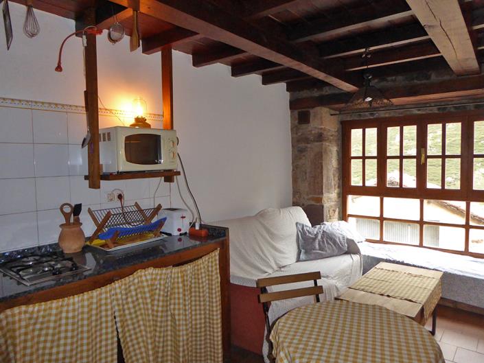 Image No.19-8 Bed Apartment for sale