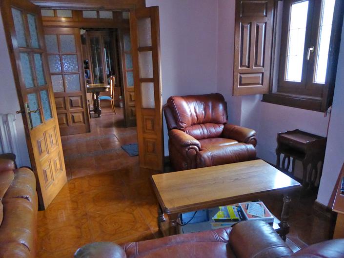 Image No.6-9 Bed Semi-Detached for sale