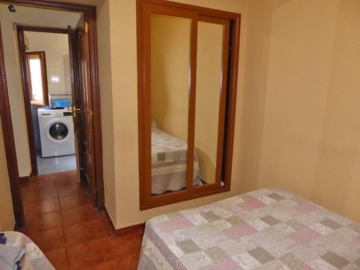 Image No.16-9 Bed Semi-Detached for sale