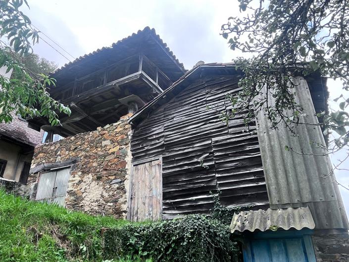 Image No.8-3 Bed Country Property for sale