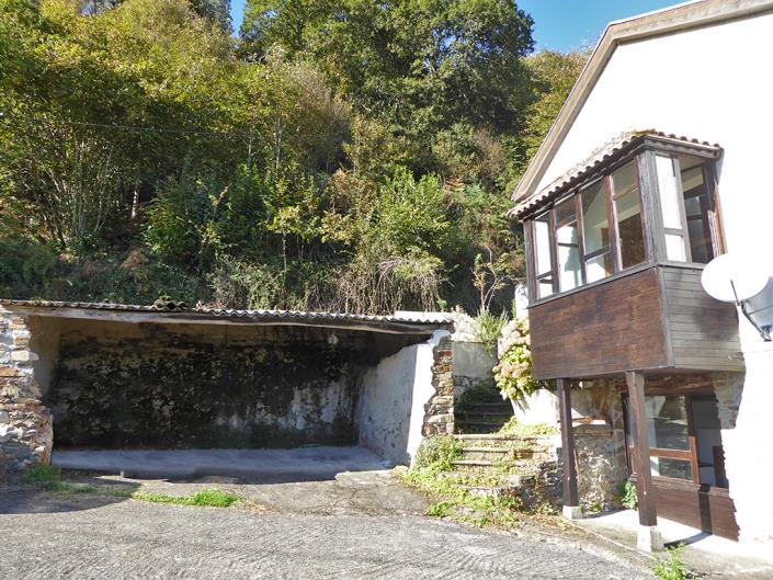 Image No.11-3 Bed Country Property for sale