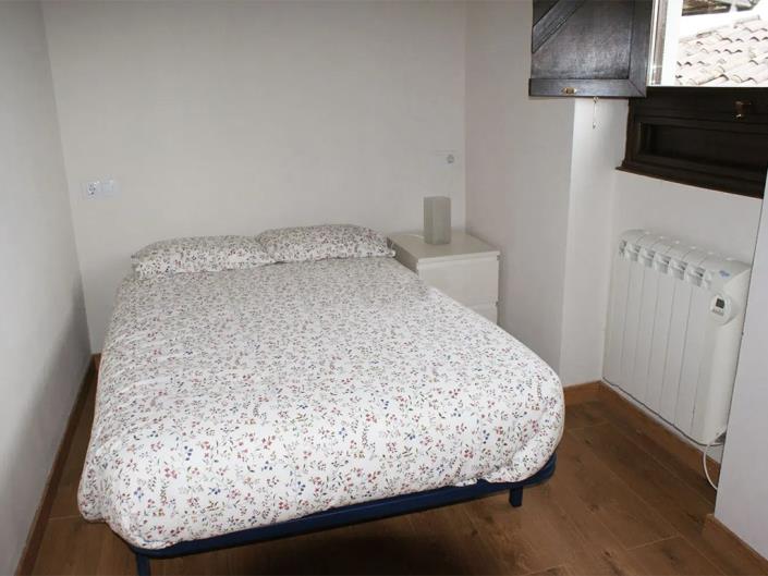 Image No.23-3 Bed Country Property for sale