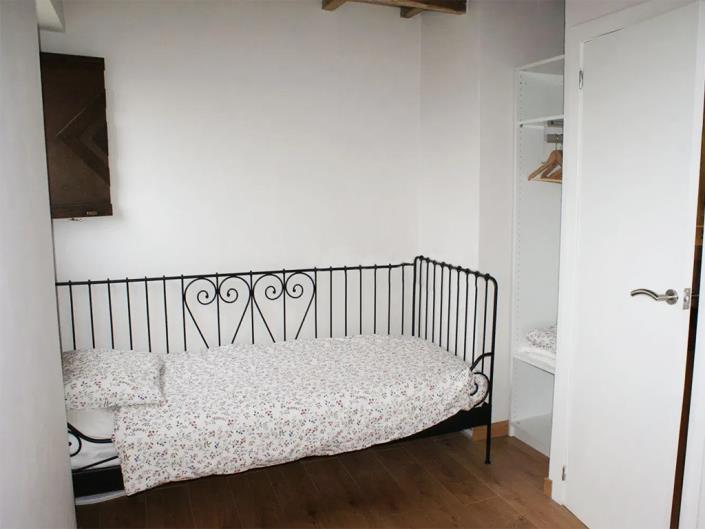 Image No.42-3 Bed Country Property for sale