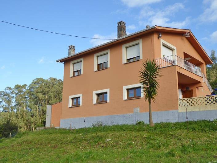 Image No.2-4 Bed Country House for sale