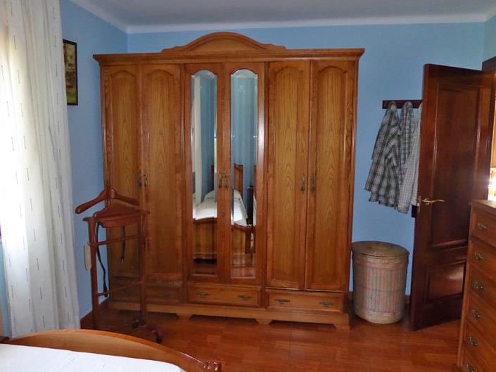 Image No.18-4 Bed Country House for sale