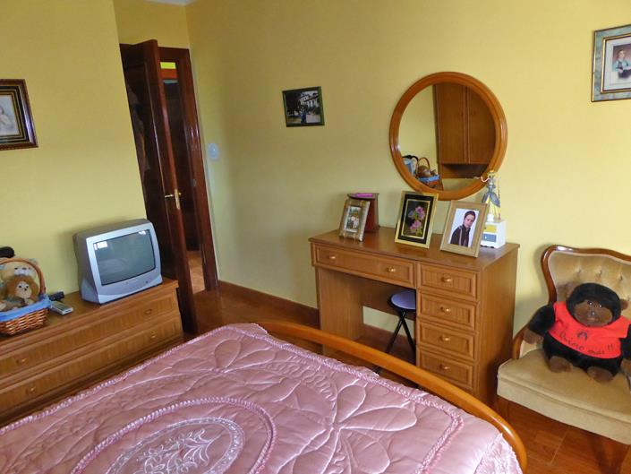 Image No.20-4 Bed Country House for sale