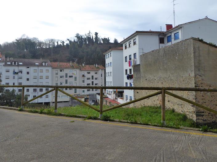 Image No.32-2 Bed Apartment for sale