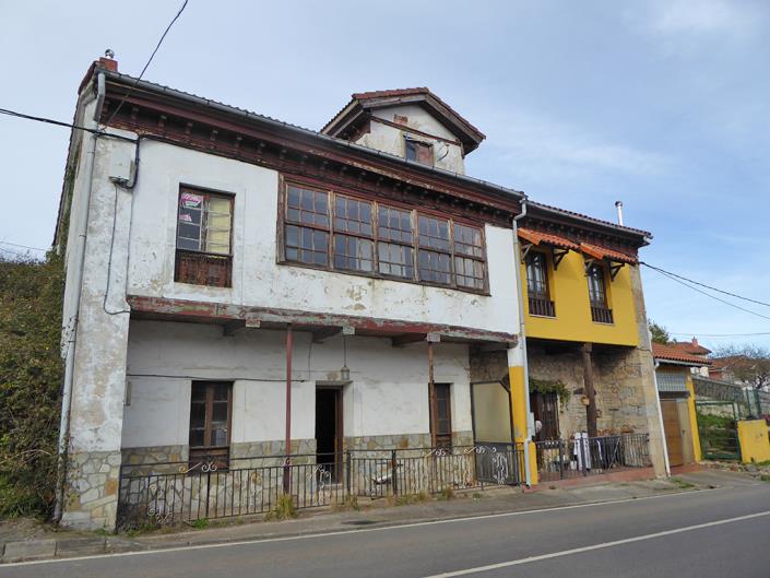 Image No.1-Maison de village de 5 chambres à vendre à Castrillón