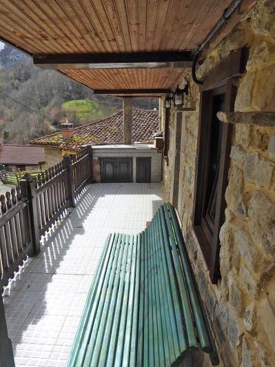 Image No.2-3 Bed Country House for sale