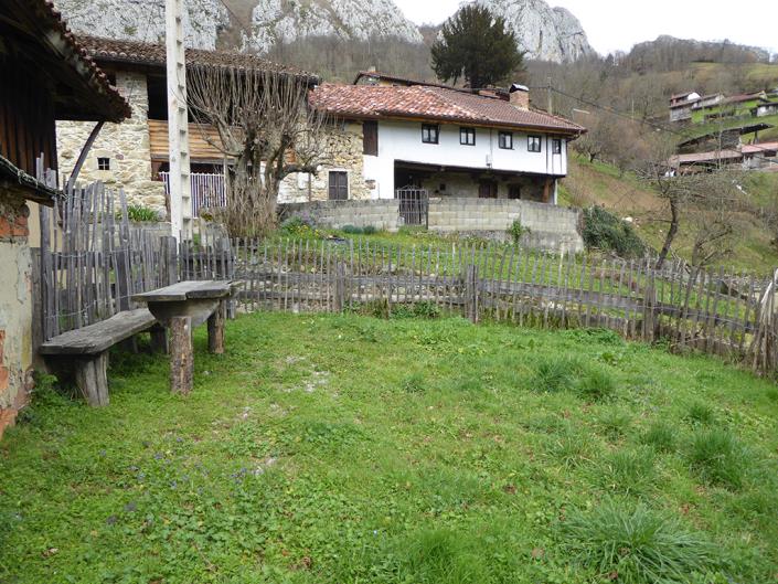 Image No.40-3 Bed Country House for sale