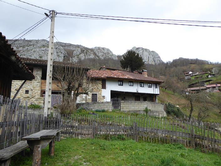 Image No.41-3 Bed Country House for sale