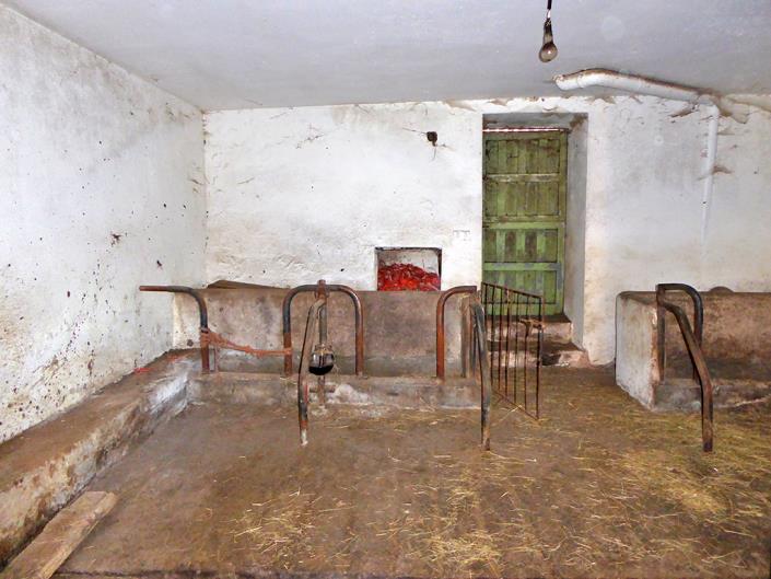 Image No.44-4 Bed Country Property for sale