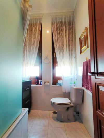 Image No.34-4 Bed Duplex for sale