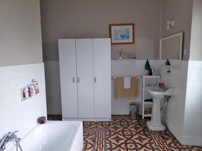 Image No.16-5 Bed Country House for sale