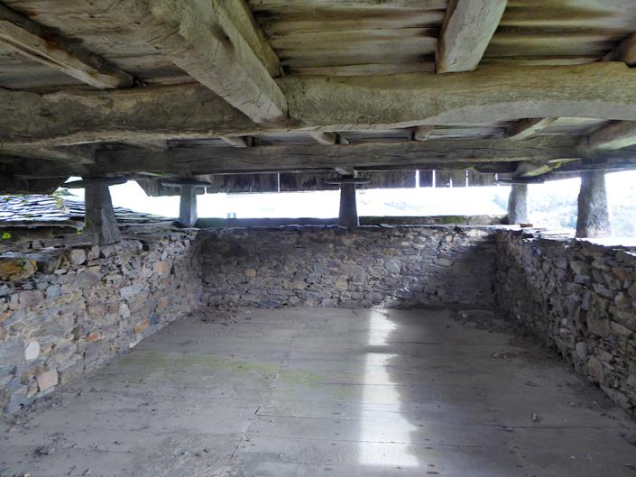 Image No.9-5 Bed Country Property for sale